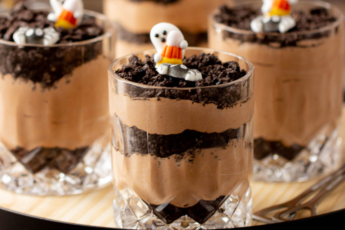 Halloween Dirt Pudding Cups