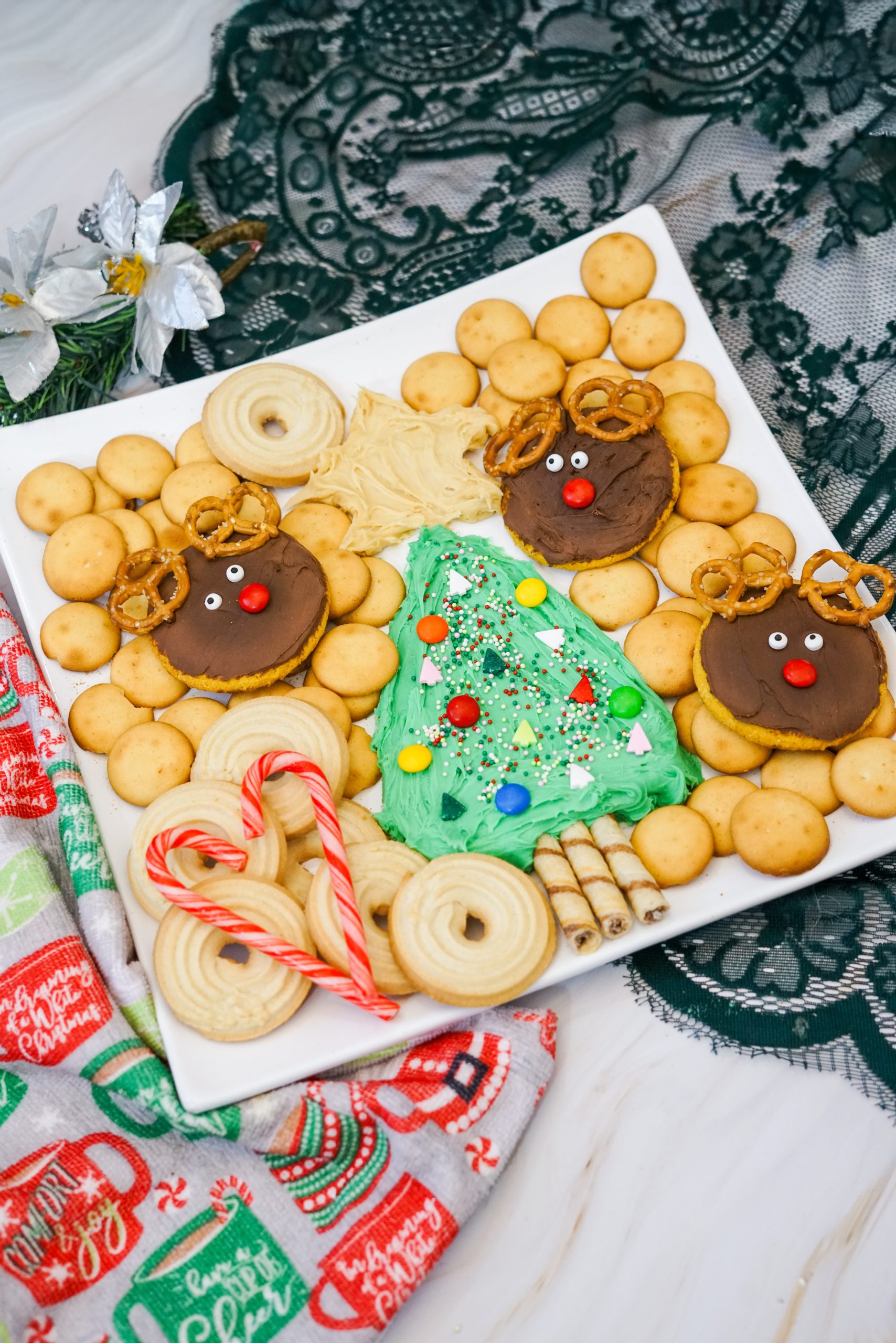 Christmas tree frosting board