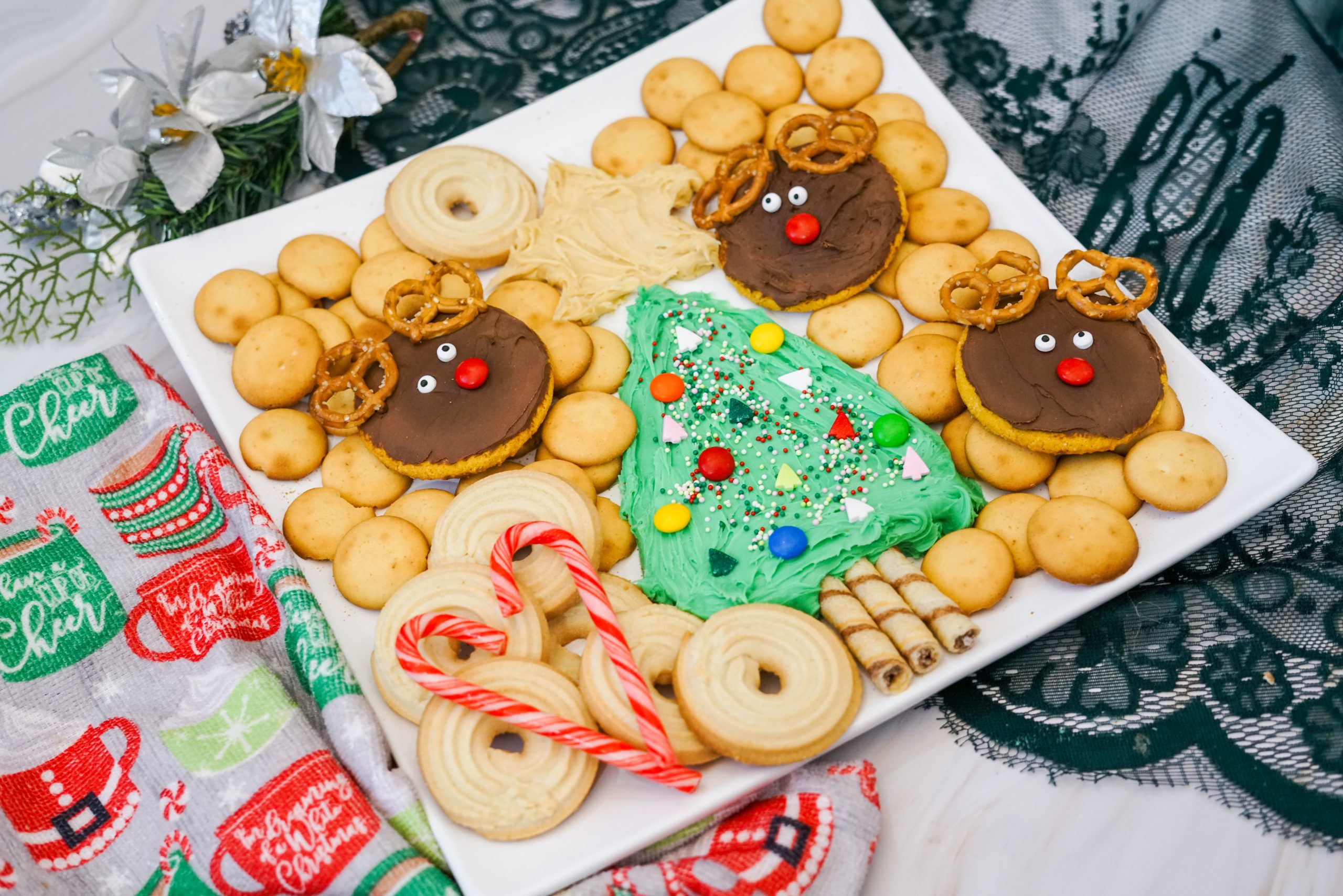 Christmas tree frosting board