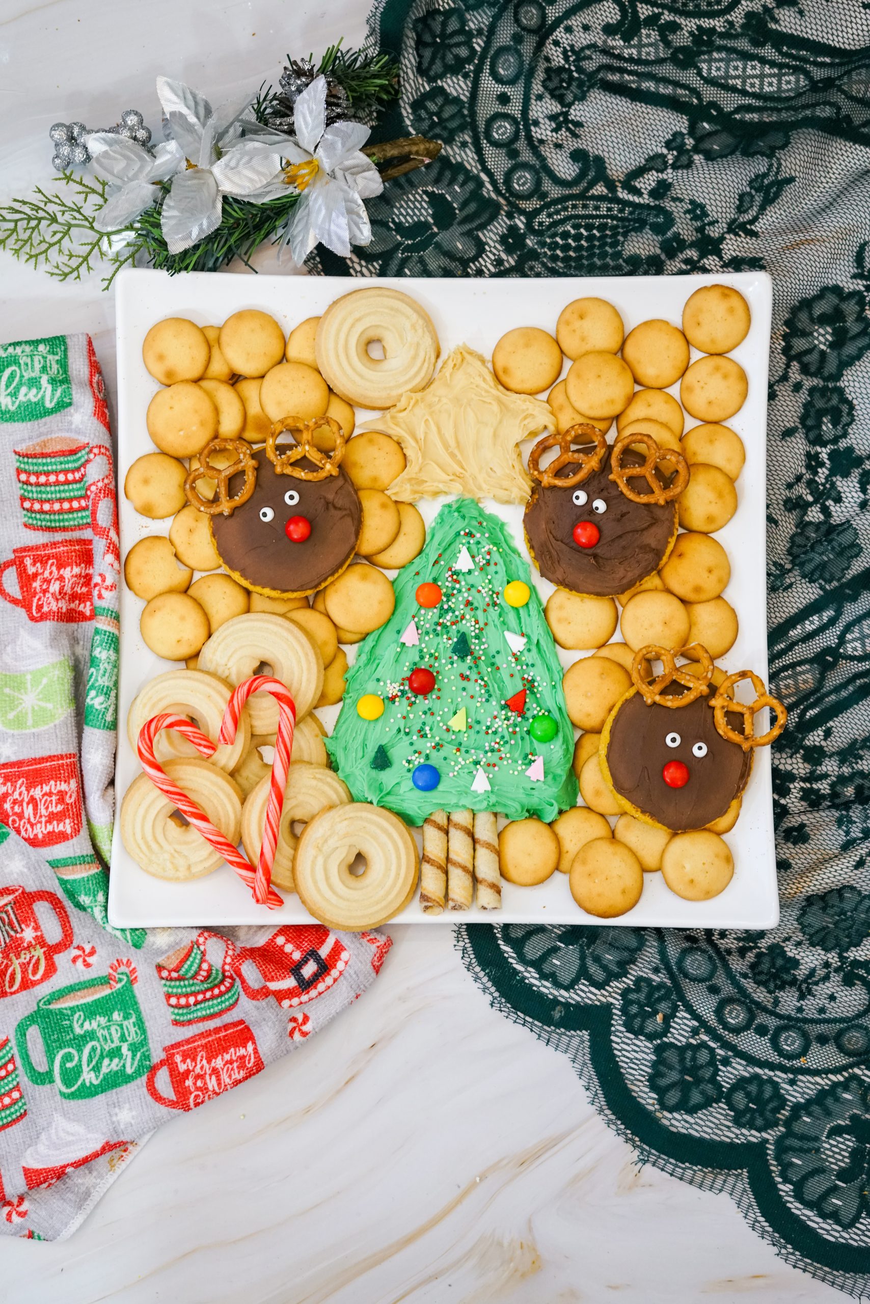 Christmas tree frosting board
