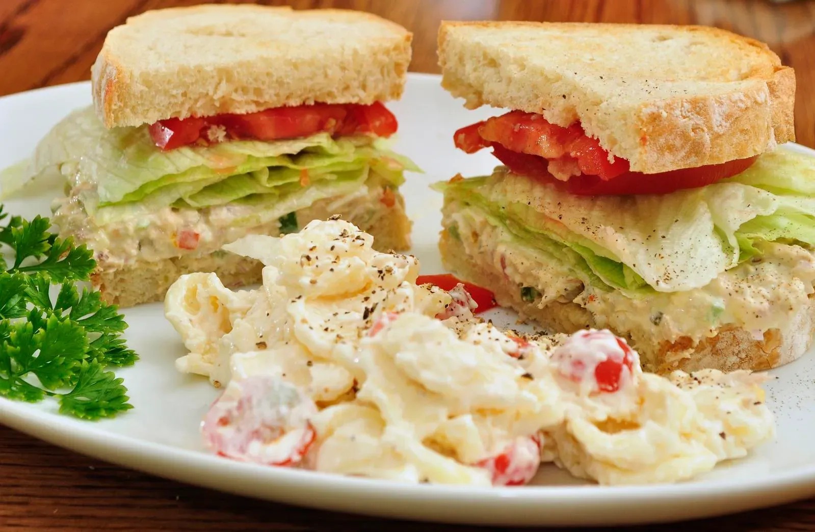 The Saturated Fat Problem That's Been Hiding in Your Lunch (Image Credits: Wikimedia)