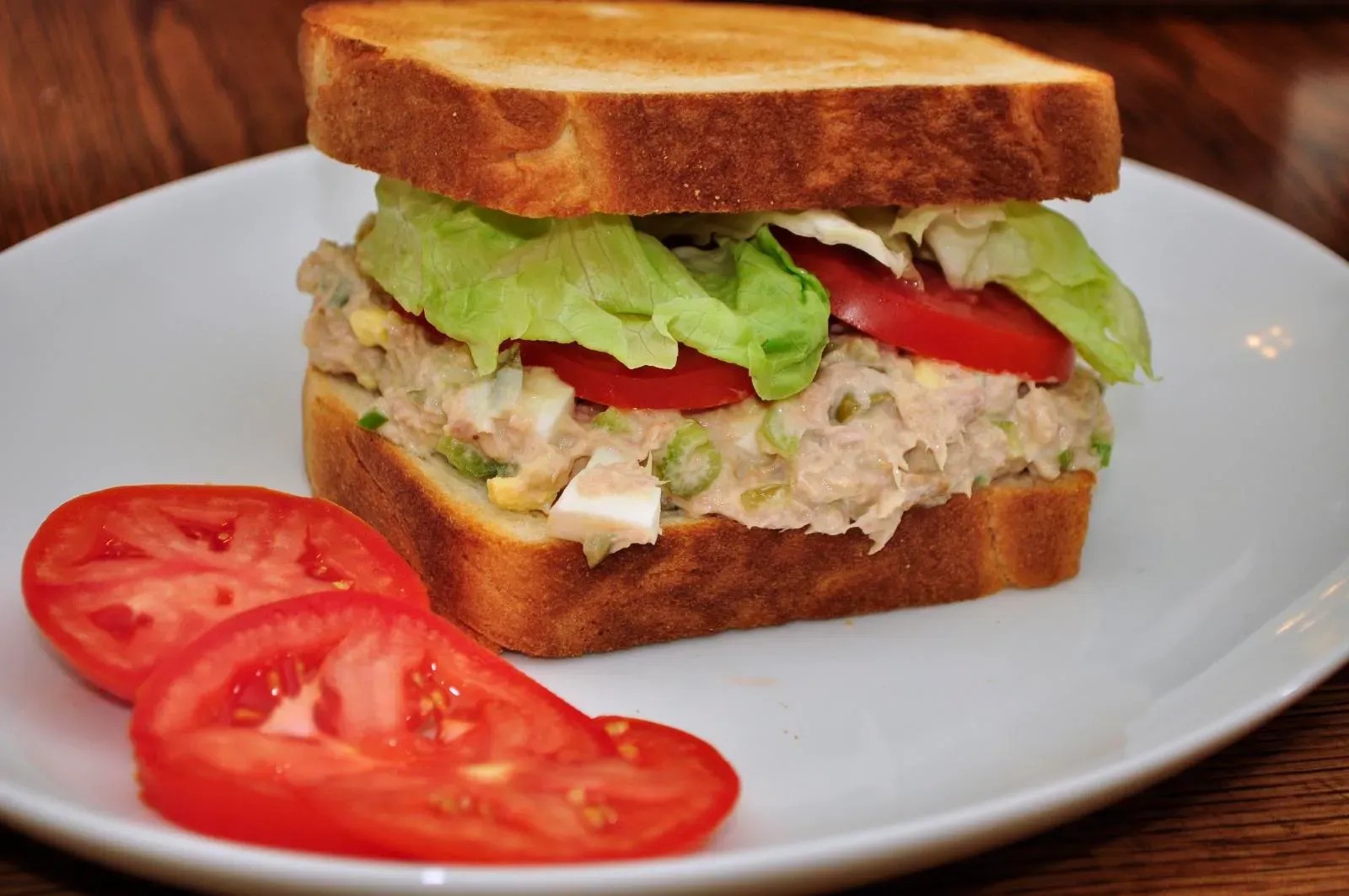 Americans Are Already Missing Their Seafood Goals (Image Credits: Wikimedia)