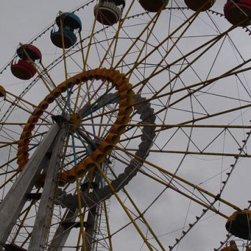 Dollywood Closes Two Parks as Regional Amusement Industry Faces a $5 Billion Crisis