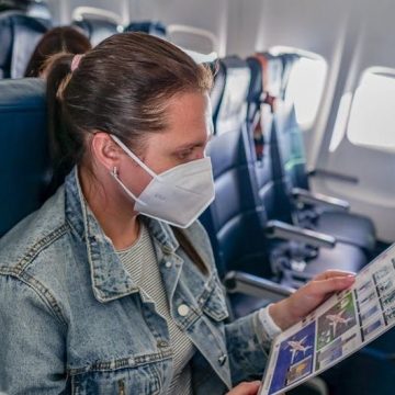 I'm a Flight Attendant: 8 Subtle Signs a Traveler Is "New to Flying" vs. a Seasoned Explorer