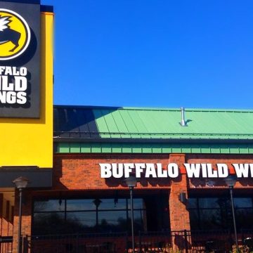 The No-Dine List: 9 Restaurant Chains Diners Say Aren't Worth the Cost