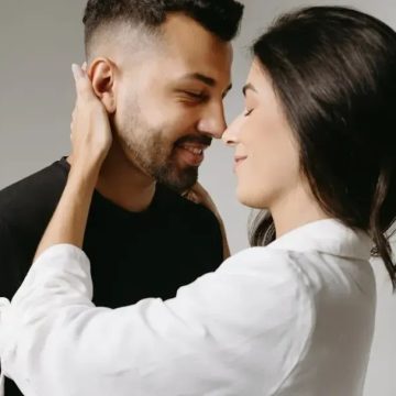 11 Common Myths About Attraction That Don't Hold Up Anymore