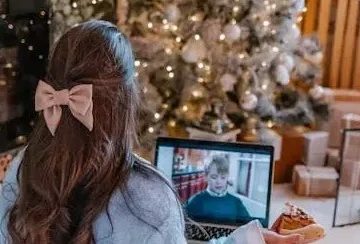 9 Must-Watch Holiday Movies Before You Die - How Many Have You Seen?