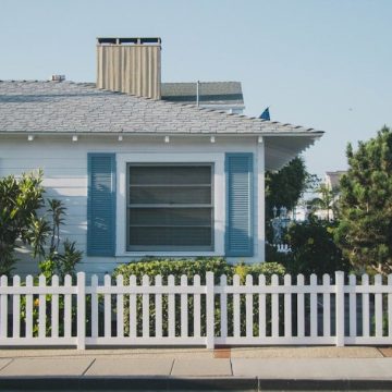 9 Neighborhood Rules Plenty of Homeowners Are Breaking Without Knowing It