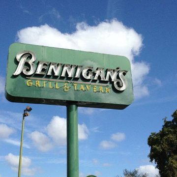 If You Grew Up in the '80s or '90s, You'll Remember These 6 Long-Gone Restaurant Chains