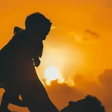 11 Things Men Quietly Struggle to Let Go of After Becoming a Father