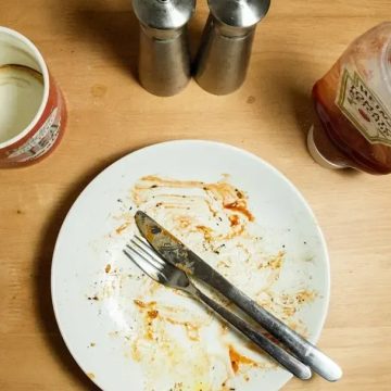 8 Things Customers Do with Their Used Napkins That Make Busboys Cringe