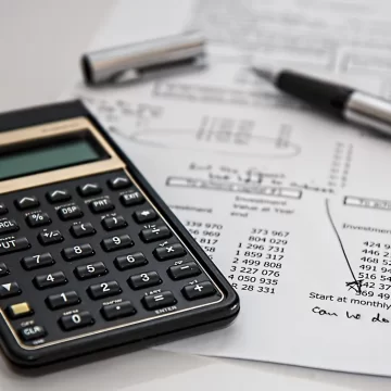 The Retirement Decision More Americans Are Making in 2026 That Their Financial Advisors Did Not Suggest