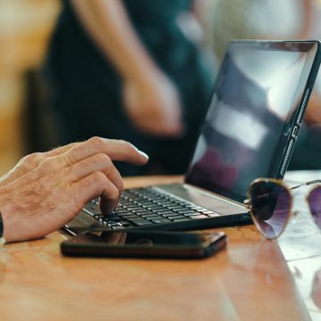 I Worked From a Different Coffee Shop Every Day for a Month
