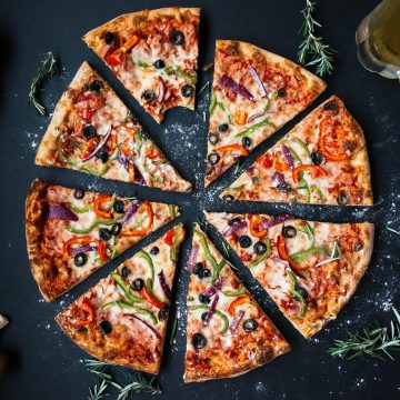 6 Frozen Pizzas Ranked From Worst to Best by Chefs Who Actually Eat Them