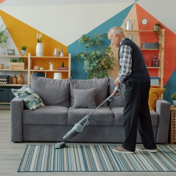 6 Things People Quietly Stop Doing Around the House After 70 That Concern Their Kids
