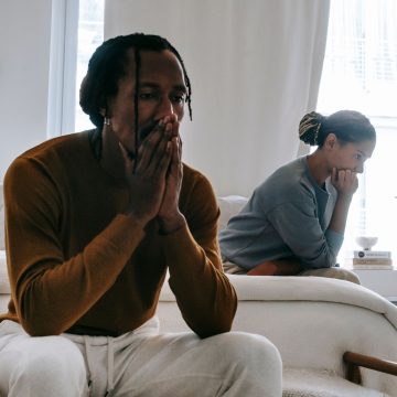 8 Signs Your Partner Is Bonding With You So Deeply It Frightens Them to Let Go