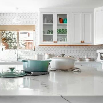 7 Things People Notice First When They Walk Into a Well-Organized Home