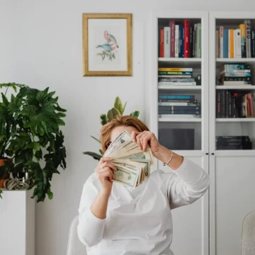 6 Boomer Habits That Younger Couples Say They Notice in Their Relationships