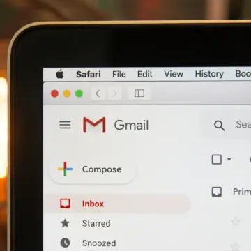 6 Phrases HR Professionals Recommend Avoiding in Work Emails