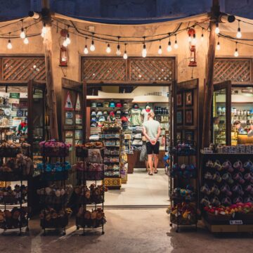 The "Skip It" List: 8 Tourist Add-Ons Travel Agents Say Aren't Worth the Price