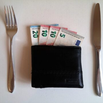 How Tipping Customs Differ in 10 Popular European Destinations