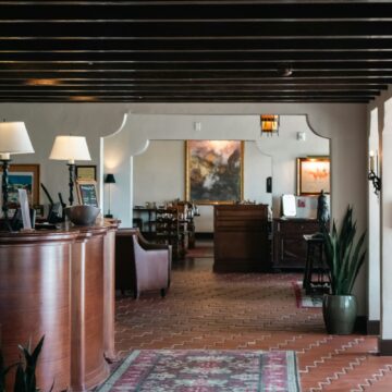 10 Requests Hotel Front Desks Often Grant to Guests Who Ask Politely