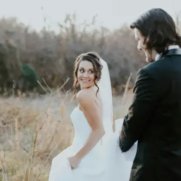 12 Wedding Traditions Many Grandparents Followed That Younger Couples Rarely Include