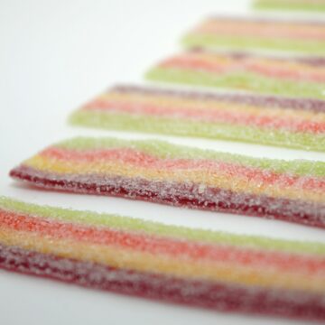 10 Childhood Foods From the '90s That People Still Miss